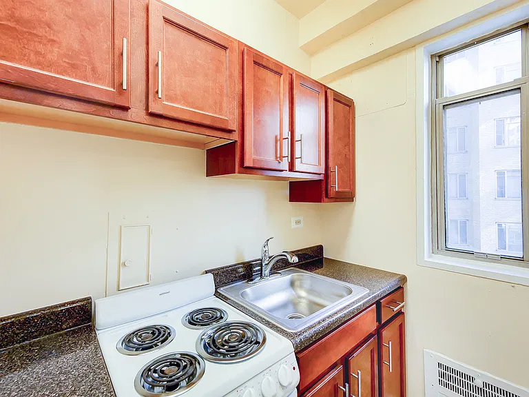 The Baystate — Photo 3