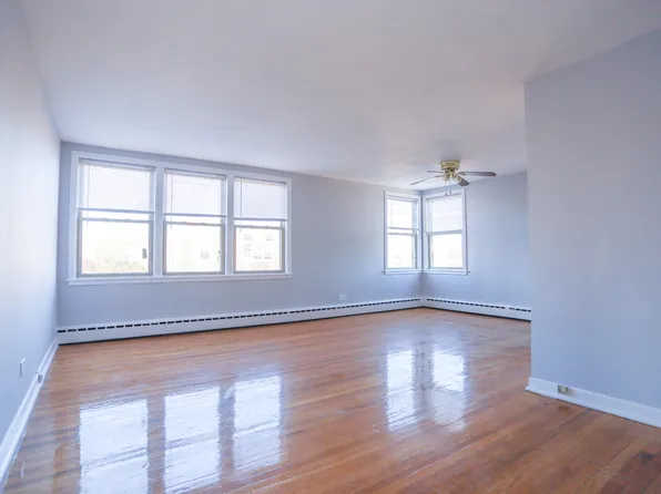 2417 W Farragut Ave, Chicago, IL