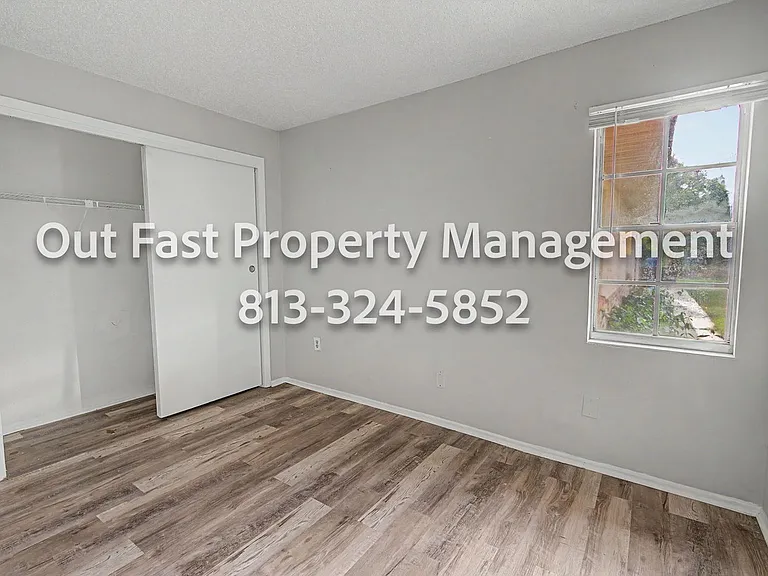 1275 Sylvia Ave — Photo 29