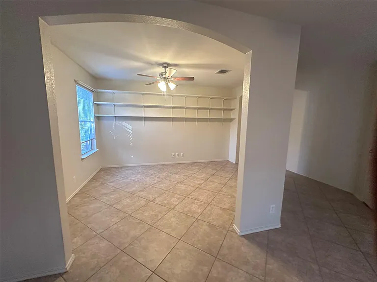 605 Blair Ave — Photo 9