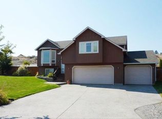 1130 Moen Rd, Greenacres, WA 99016