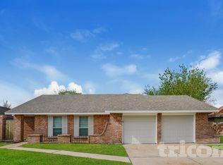 10406 Kirkwren Dr, Houston, TX 77089