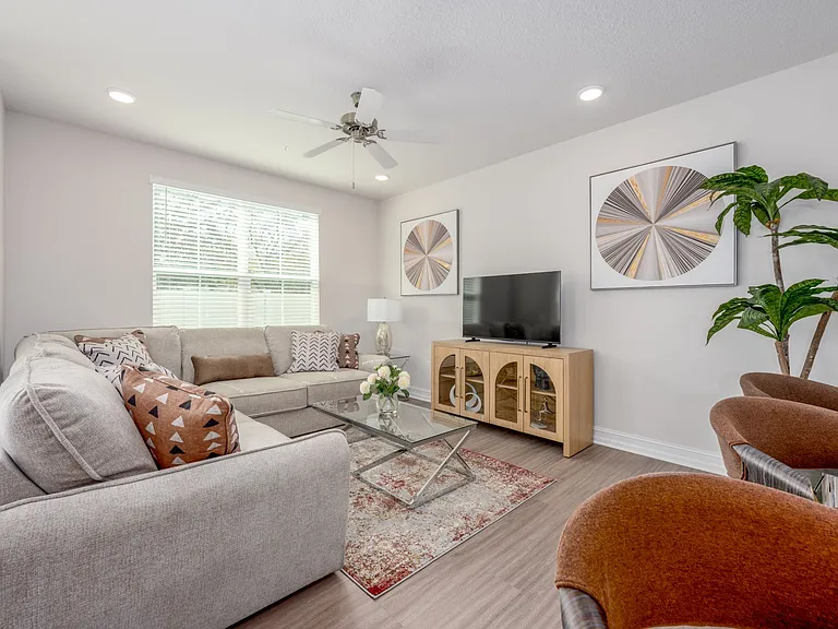 Lake Tavares Townhomes — Photo 9