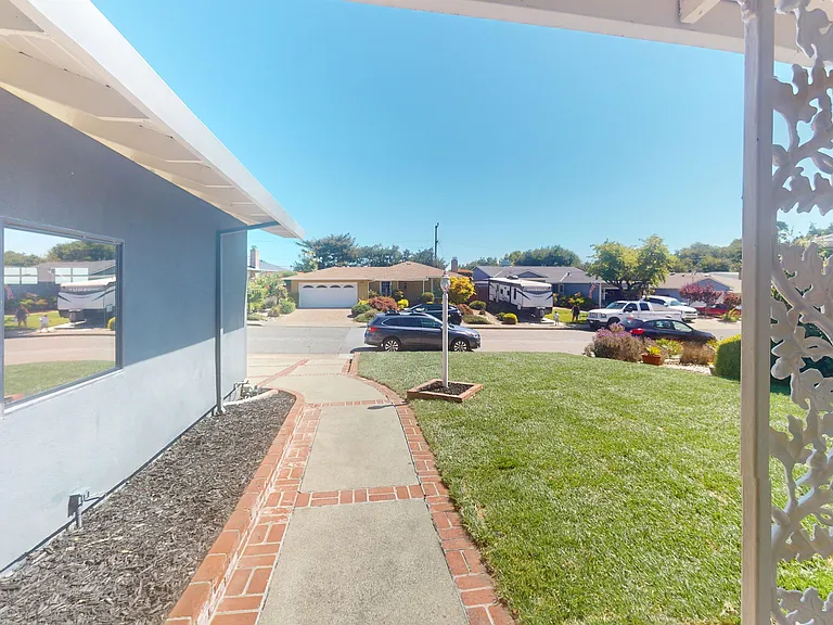1257 Sleepy Hollow Ln — Photo 19