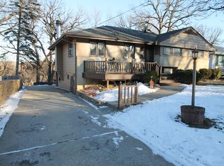 3943 Oakshire Rd, Des Moines, IA 50310