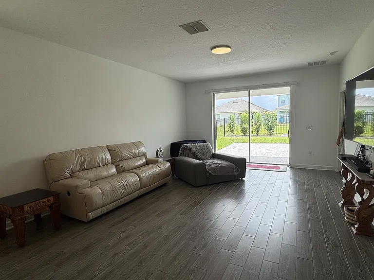 12050 Grammar Ln — Photo 24