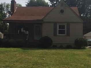 3631 Hopkins Rd, Youngstown, OH 44511