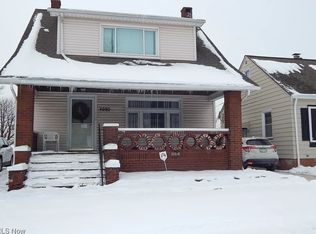 4690 E 90th St, Garfield Heights, OH 44125