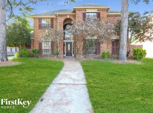 7526 Shangrila Ln, Houston, TX 77095