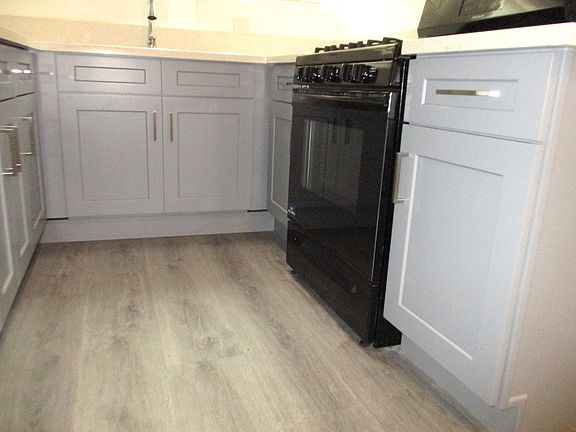 4th image of 410 N Hill Ave APT 1