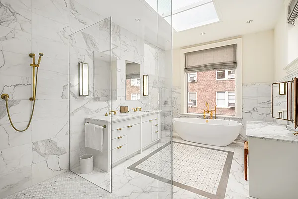 Sold by Modlin Group | media 17