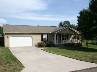 5910 Antigua Ln, Knoxville, TN 37921