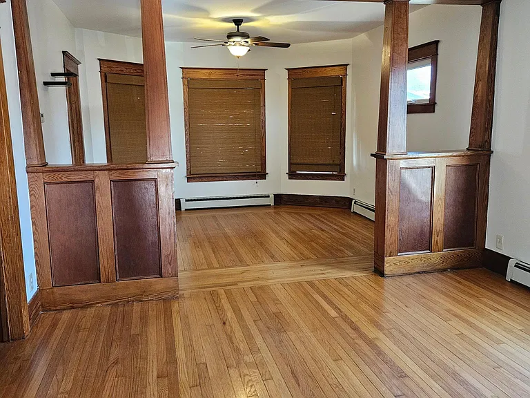 1776 Avenue H — Photo 9
