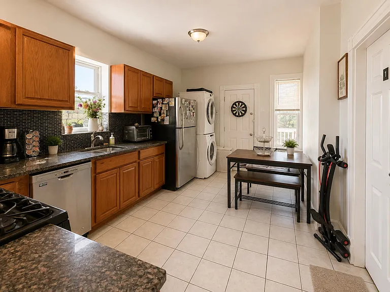 47 Buttonwood St #3 — Photo 3