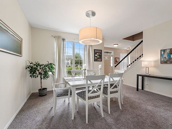5th image of 224 E Park Ave