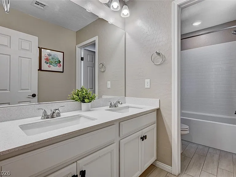 372 Silva Pl — Photo 26