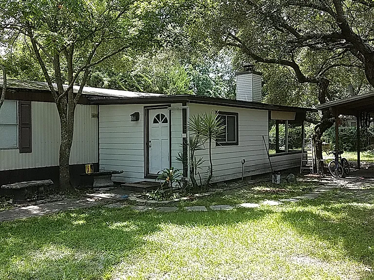 2625 Isabella Ave — Photo 1