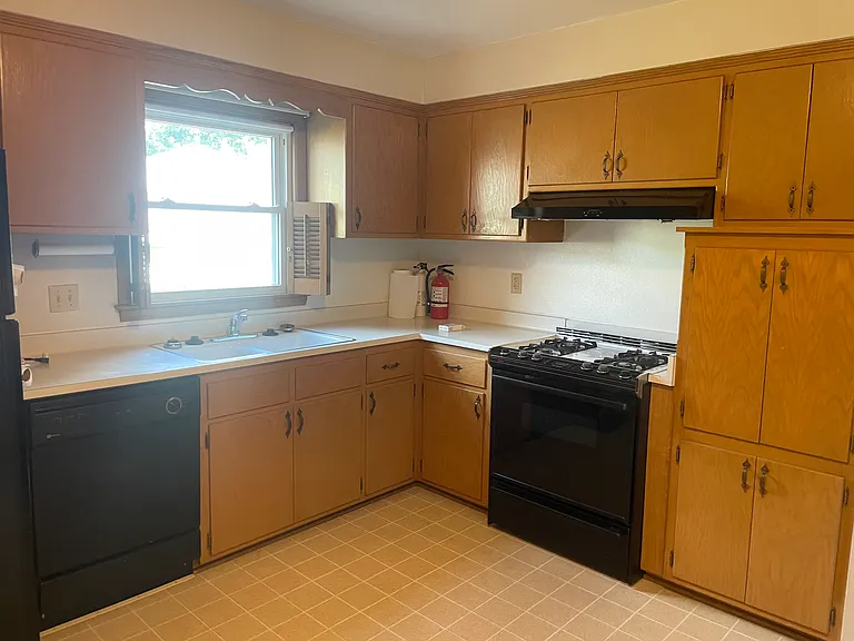 8623 Ludington Ct — Photo 17
