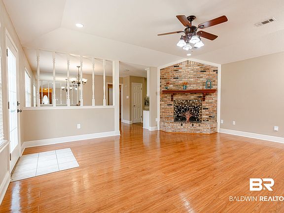 5th image of 23 Old Mill Ct
