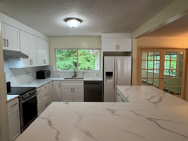 3982 Admiral Dr — Photo 3