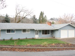98 2nd St, La Grande, OR 97850