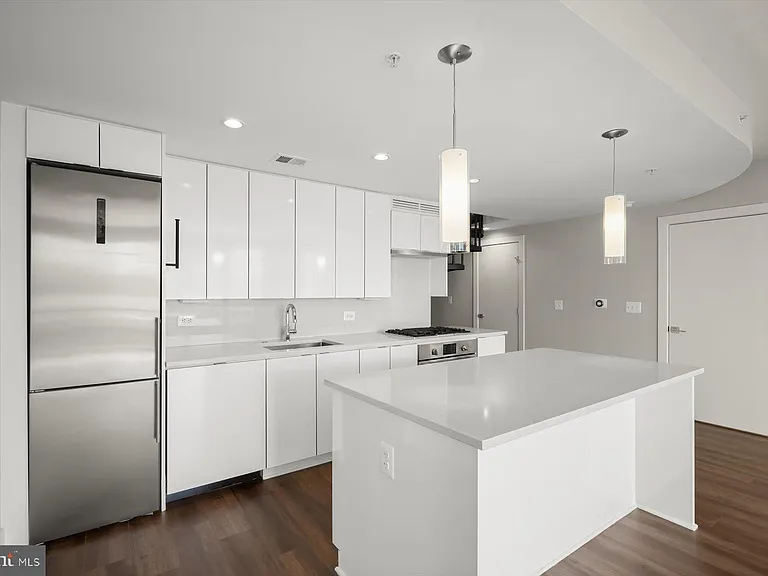 1311 13th St NW #Penthouse 1 — Photo 5