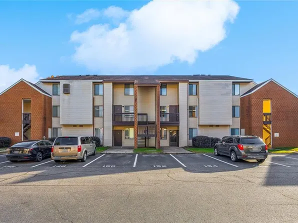 152 Pacific Dr, Hampton, VA 23666