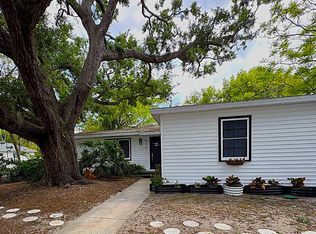 559 Scotland St, Dunedin, FL 34698
