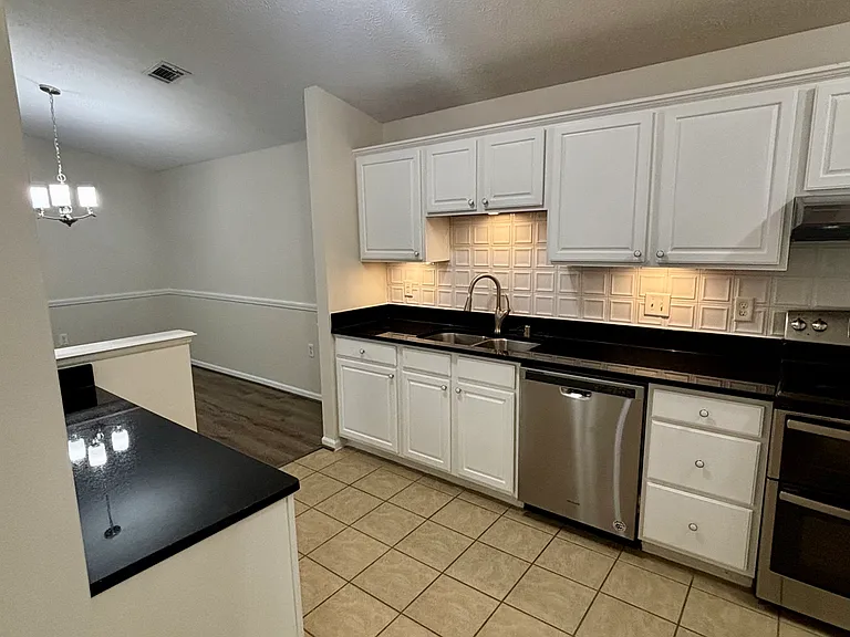 10405 Trotters Pointe Dr #204 — Photo 21