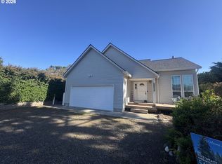 88315 2nd Ave, Florence, OR 97439