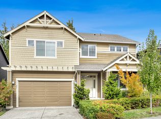 821 207th St SW, Lynnwood, WA 98036