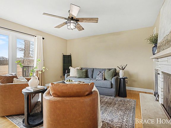 4th image of 6835 Country View Rd