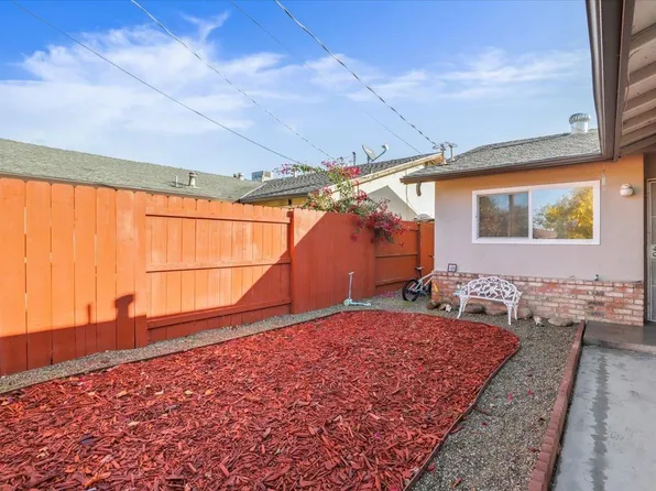 1000 Herndon Rd, Modesto, CA 95351