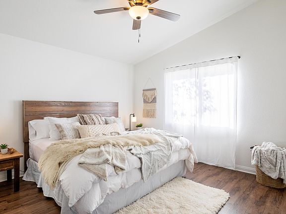 4th image of 58811 Santa Barbara Dr