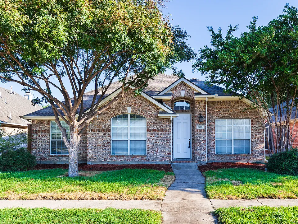 5708 Bedford Ln