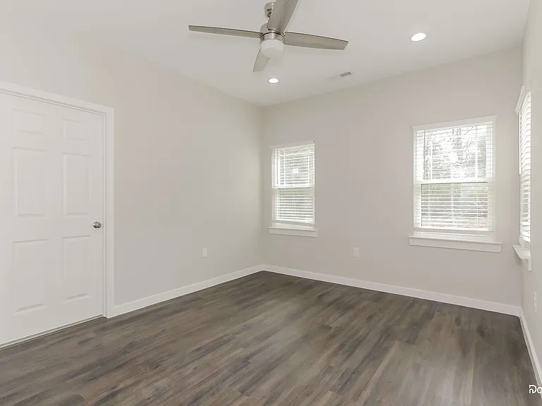 5417 Skycrest Dr — Photo 10