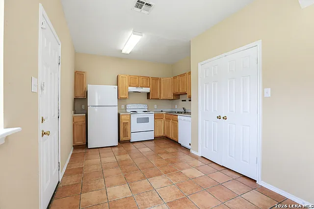 6342 Queens Castle Dr — Photo 7