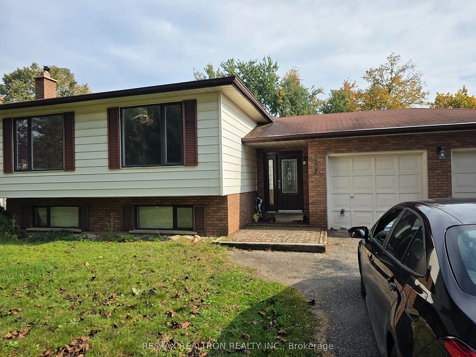 5 bed, $2,800 — Photo 2
