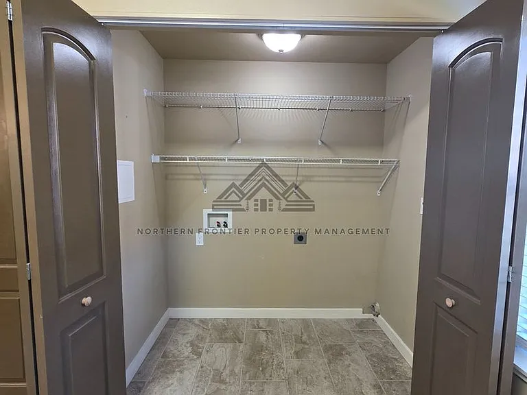 75 SW Silverstar Ln — Photo 17