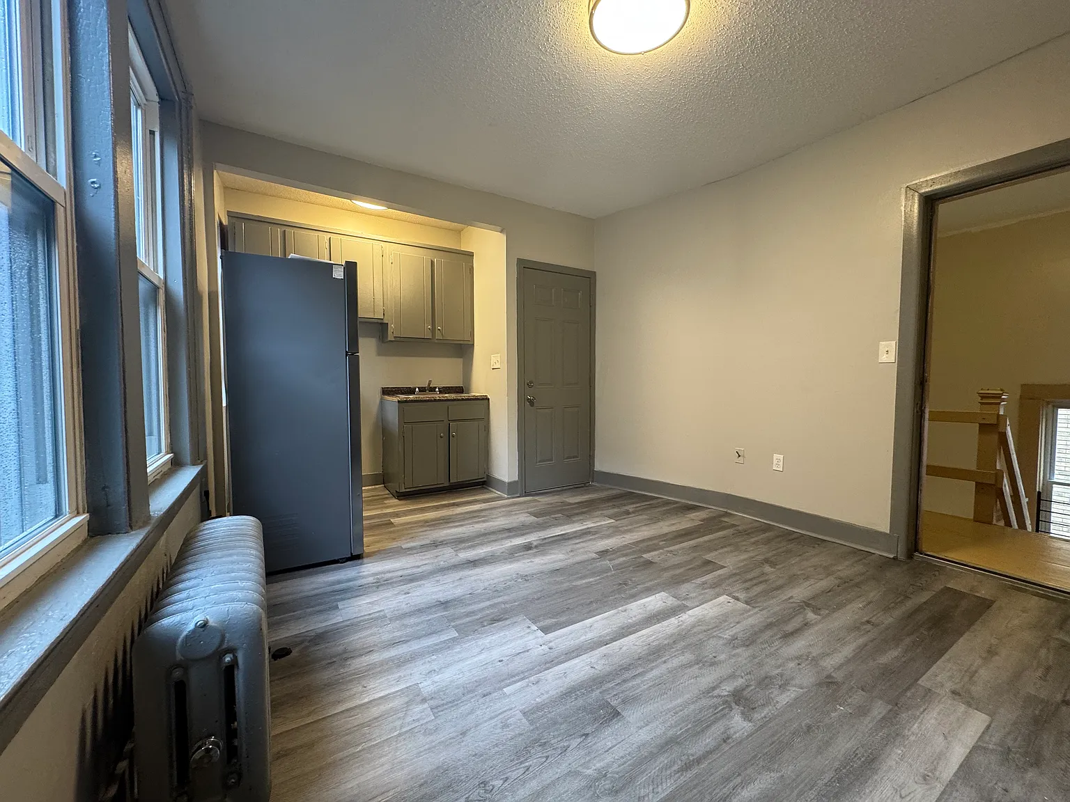 Studio, 525 sqft, $1,095 — Photo 2