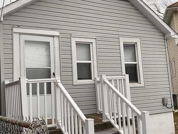 3rd image of 13960 S Green Bay Ave