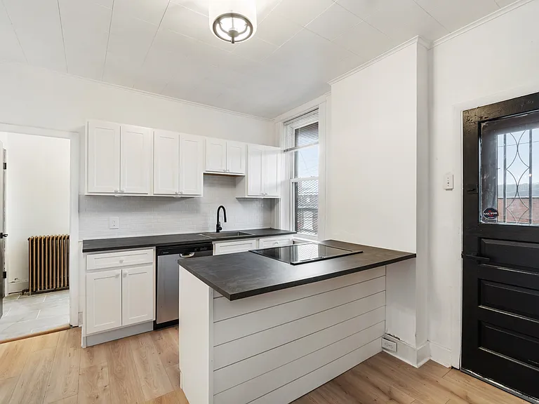 553 E 9th Ave #2 — Photo 14