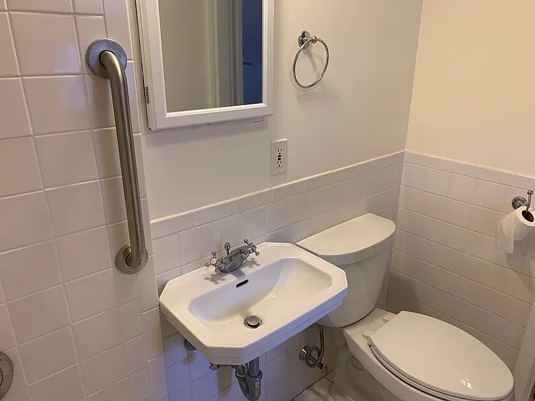 4 Gorham St #1 — Photo 24