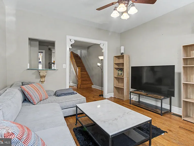 14 Poultney St — Photo 4