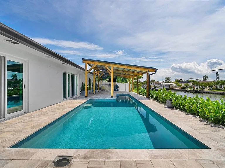 3944 Doral Dr — Photo 24