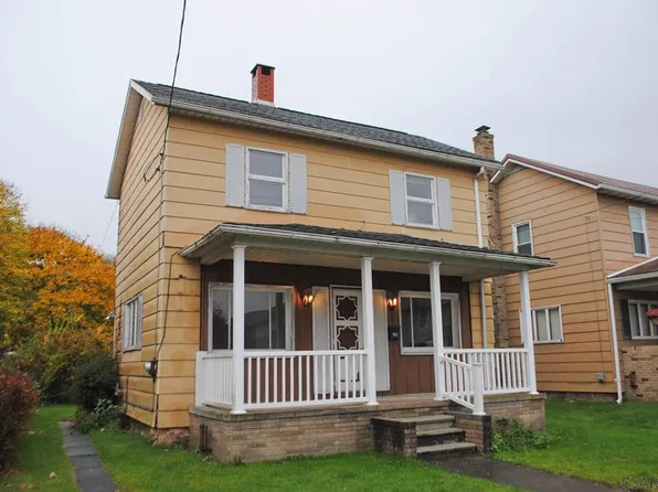 106 10th St, Windber, PA 15963
