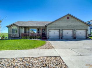 6416 Cog Hill Ln, Rapid City, SD 57702