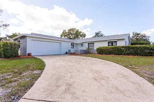 802 Gregory Ln Photo 1