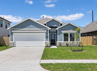 3134 Emerald Hills Dr, Angleton, TX 77515