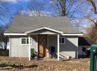 295 Oglethorpe Dr, Lapeer, MI 48446